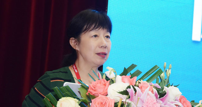 �ڶ������Ͻ����b��lչՓ���ɹ��e�k